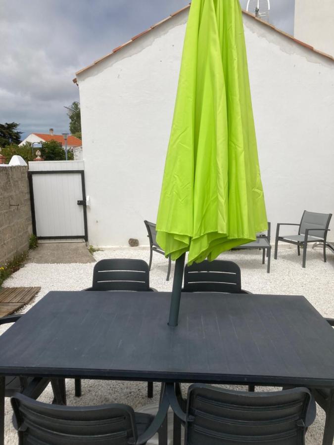 Chez Leonce Villa L'Epine  Exteriör bild
